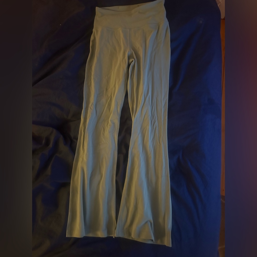 Lululemon groove pant size 8